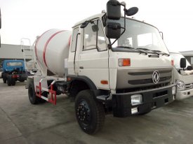 東風(fēng)（5-7方）混凝土攪拌運(yùn)輸車(chē)