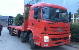 國(guó)五三環(huán)昊龍前四后八挖機(jī)平板車